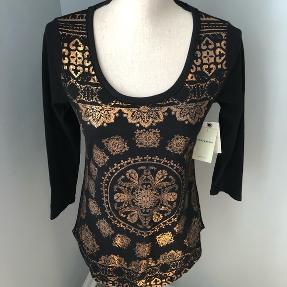 Lucky Brand Women's Foil Medallion Tee - Picture 6 of 6